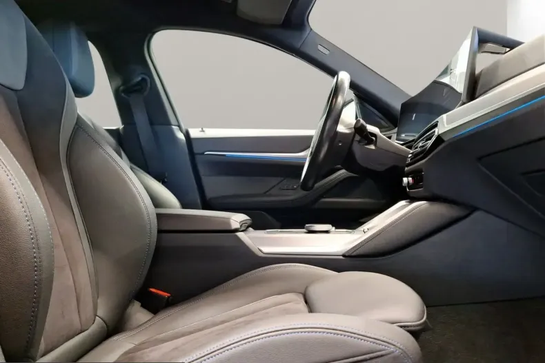 BMW i4 (Seria 4) din 2023 cu 60.596 km - oferta BMW241566 - foto 5