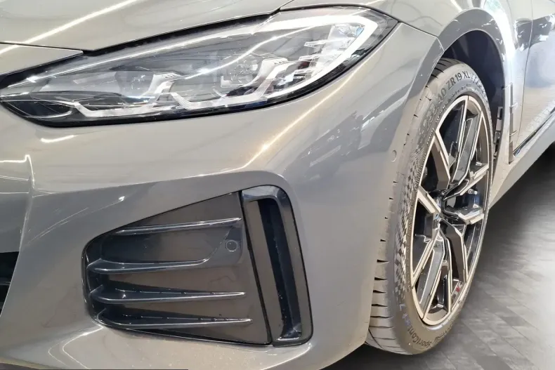 BMW i4 (Seria 4) din 2023 cu 60.596 km - oferta BMW241566 - foto 8