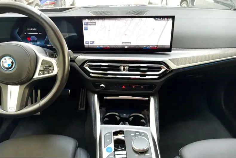 BMW i4 (Seria 4) din 2023 cu 60.105 km - oferta BMW241567 - foto 10