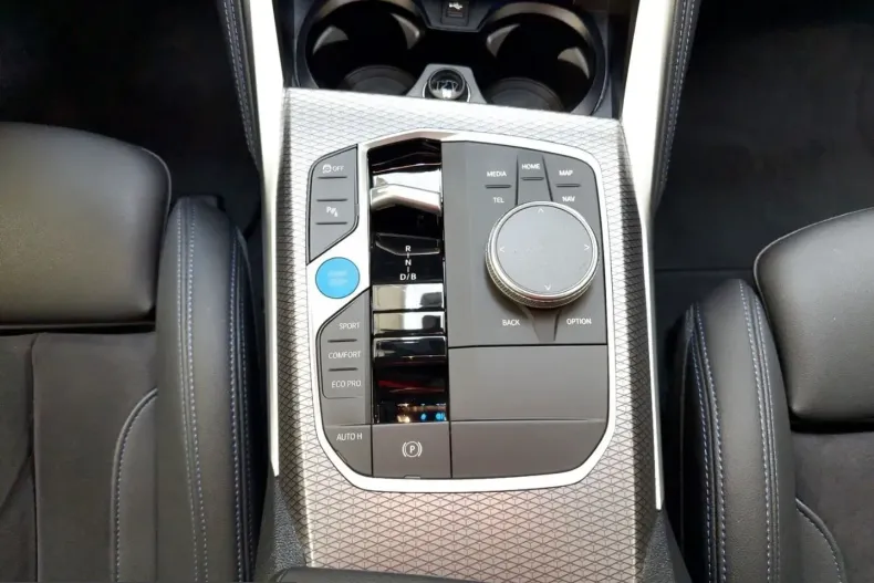 BMW i4 (Seria 4) din 2023 cu 60.105 km - oferta BMW241567 - foto 12