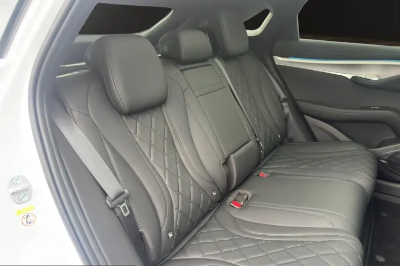 BYD Sealion 7 din 2025 cu 17.990 km - oferta BYD241568 - foto 19
