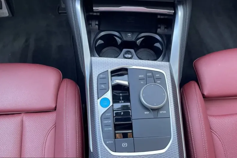 BMW i4 (Seria 4) din 2023 cu 79.774 km - oferta BMW241570 - foto 11