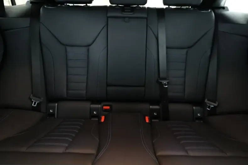 BMW i4 (Seria 4) din 2023 cu 74.045 km - oferta BMW241571 - foto 14