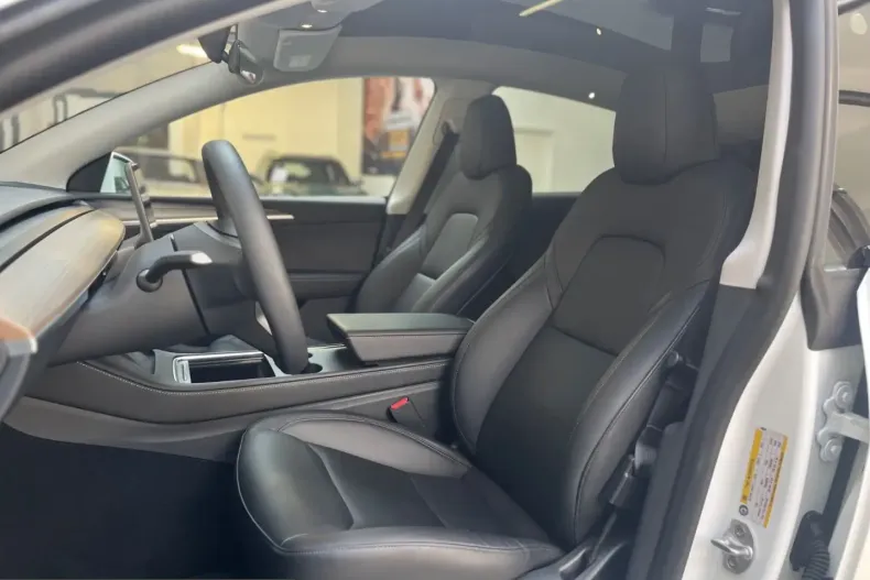 Tesla Model Y din 2025 cu 22.500 km - oferta TES241572 - foto 10