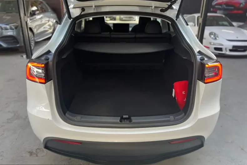 Tesla Model Y din 2025 cu 22.500 km - oferta TES241572 - foto 23