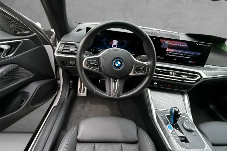 BMW i4 (Seria 4) din 2023 cu 66.146 km - oferta BMW241573 - foto 16
