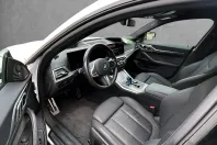 BMW i4 (Seria 4) din 2023 cu 66.146 km - oferta BMW241573 - foto 19