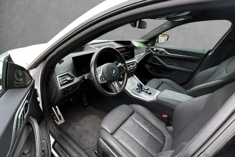BMW i4 (Seria 4) din 2023 cu 66.146 km - oferta BMW241573 - foto 19