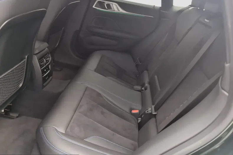 BMW i4 (Seria 4) din 2023 cu 43.360 km - oferta BMW241574 - foto 8