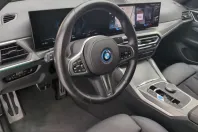 BMW i4 (Seria 4) din 2023 cu 43.360 km - oferta BMW241574 - foto 9