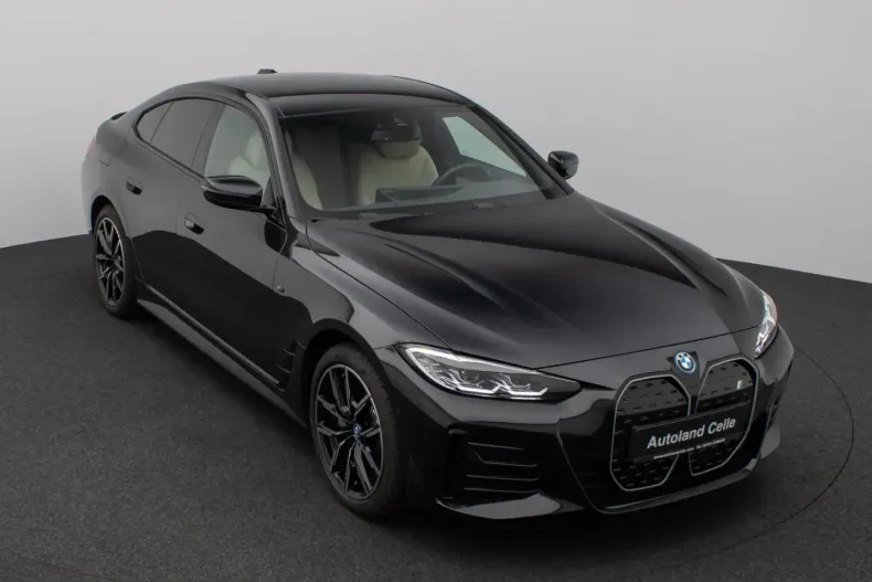BMW i4 (Seria 4) din 2023 cu 26.000 km - oferta BMW241576 - foto 3