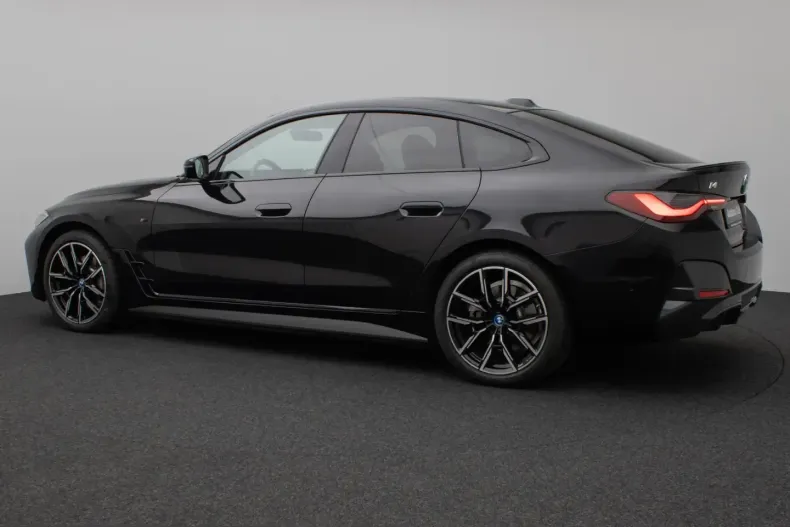 BMW i4 (Seria 4) din 2023 cu 26.000 km - oferta BMW241576 - foto 10