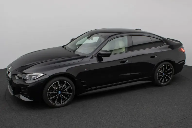 BMW i4 (Seria 4) din 2023 cu 26.000 km - oferta BMW241576 - foto 12