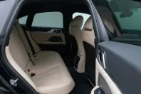 BMW i4 (Seria 4) din 2023 cu 26.000 km - oferta BMW241576 - foto 26