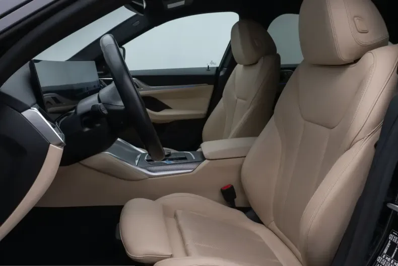 BMW i4 (Seria 4) din 2023 cu 26.000 km - oferta BMW241576 - foto 34
