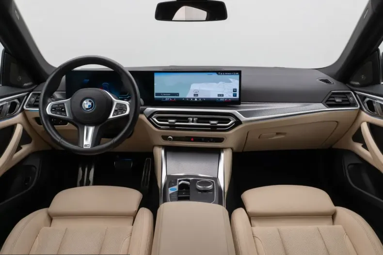 BMW i4 (Seria 4) din 2023 cu 26.000 km - oferta BMW241576 - foto 37