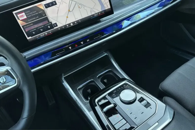 BMW 750 (Seria 7) din 2025 cu 39.863 km - oferta BMW241586 - foto 11