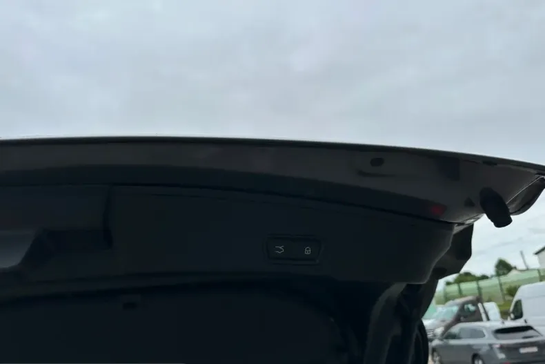 Maserati Grecale din 2023 cu 83.500 km - oferta MAS241587 - foto 8