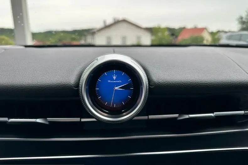 Maserati Grecale din 2023 cu 83.500 km - oferta MAS241587 - foto 24