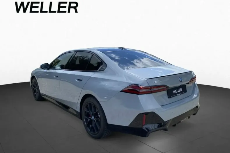 BMW i5 (Seria 5) din 2025 cu 22.437 km - oferta BMW241588 - foto 4
