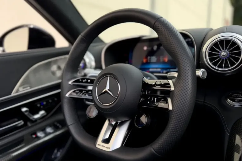 Mercedes-Benz SL 63 AMG (Clasa SL) din 2023 cu 27.700 km - oferta MER241591 - foto 26