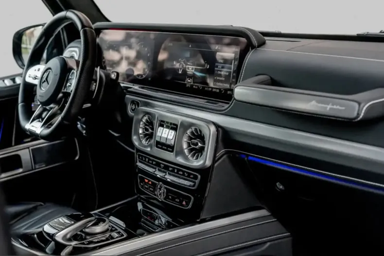 Mercedes-Benz G 63 AMG (Clasa G) din 2024 cu 16.500 km - oferta MER241592 - foto 17