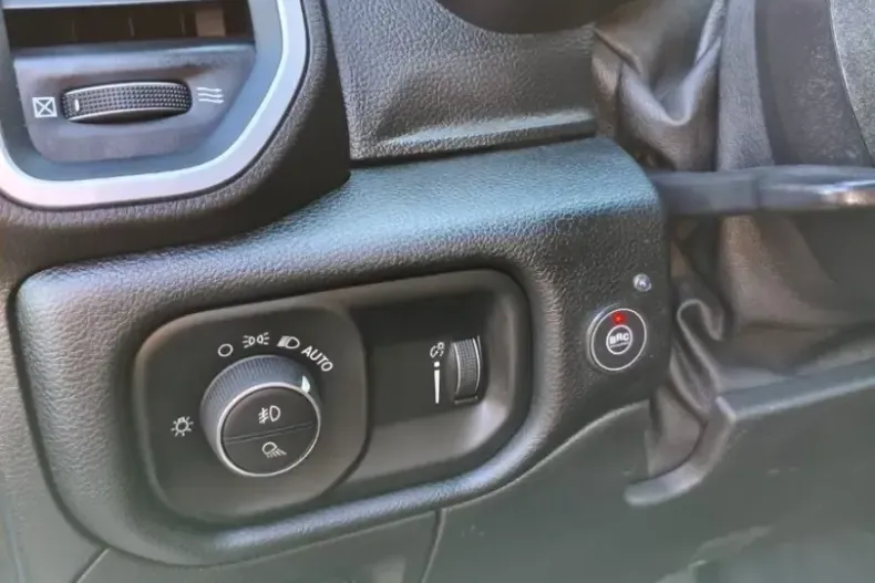 Dodge RAM din 2022 cu 99.568 km - oferta DOD241600 - foto 16