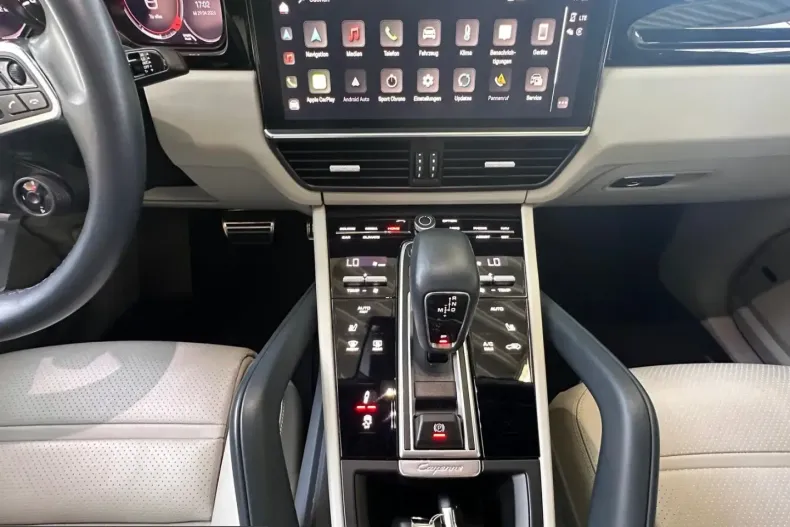 Porsche Cayenne din 2023 cu 96.765 km - oferta POR241601 - foto 13