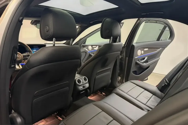 Mercedes-Benz E 450 (Clasa E) din 2022 cu 95.000 km - oferta MER241603 - foto 12