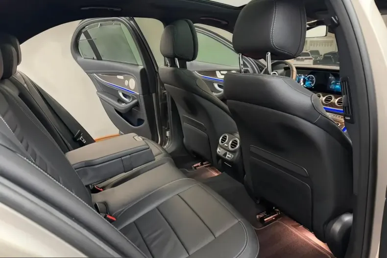 Mercedes-Benz E 450 (Clasa E) din 2022 cu 95.000 km - oferta MER241603 - foto 17