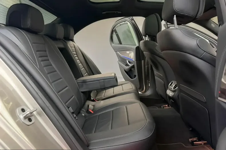 Mercedes-Benz E 450 (Clasa E) din 2022 cu 95.000 km - oferta MER241603 - foto 18