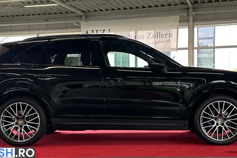 Porsche Cayenne din 2023 cu 29.981 km - oferta POR241606 - foto 2