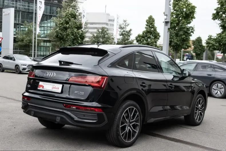 Audi Q5 din 2022 cu 70.136 km - oferta AUD241610 - foto 3