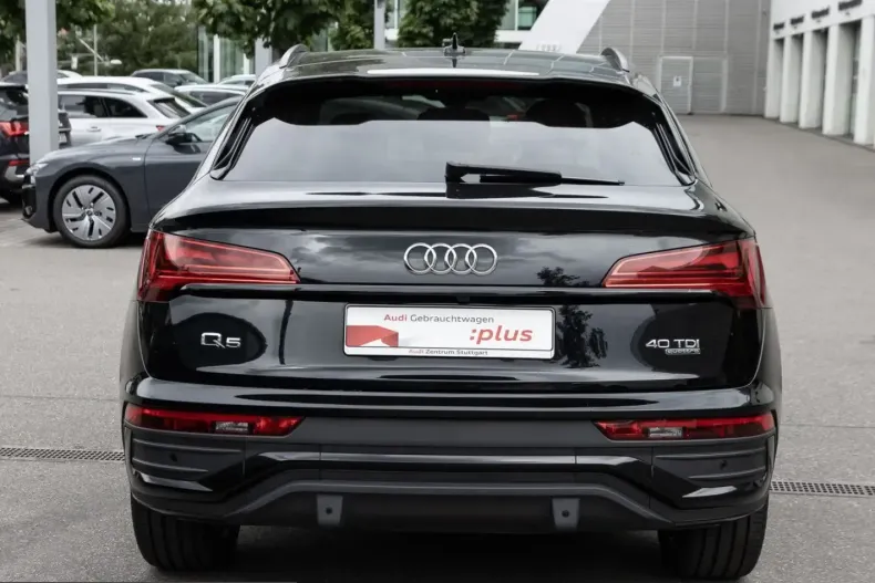 Audi Q5 din 2022 cu 70.136 km - oferta AUD241610 - foto 4