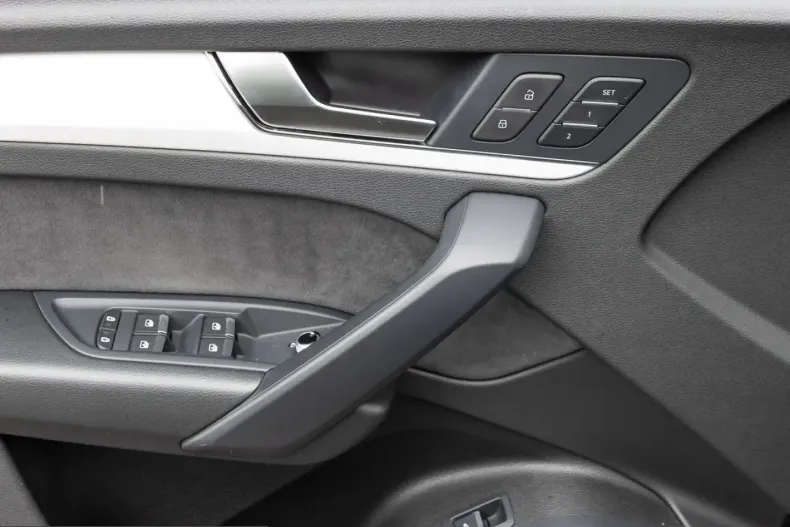 Audi Q5 din 2022 cu 70.136 km - oferta AUD241610 - foto 13