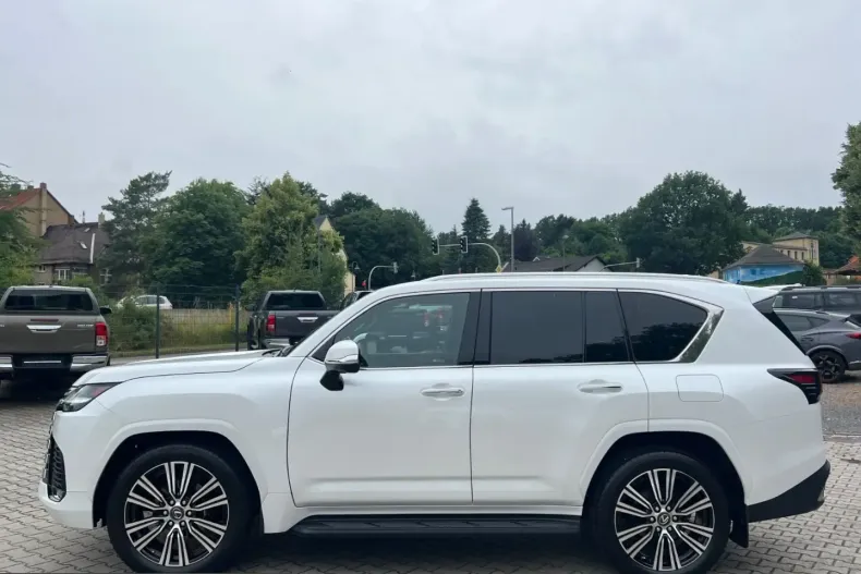 Lexus LX 500 din 2024 cu 14.678 km - oferta LEX241611 - foto 2