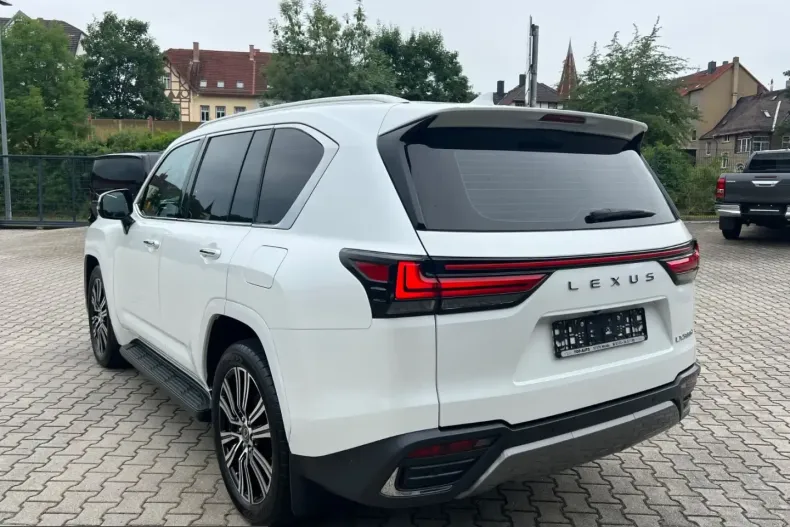 Lexus LX 500 din 2024 cu 14.678 km - oferta LEX241611 - foto 5