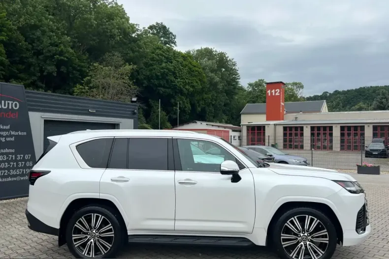 Lexus LX 500 din 2024 cu 14.678 km - oferta LEX241611 - foto 8
