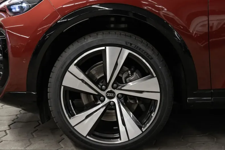 Audi Q5 din 2025 cu 7.670 km - oferta AUD241613 - foto 9