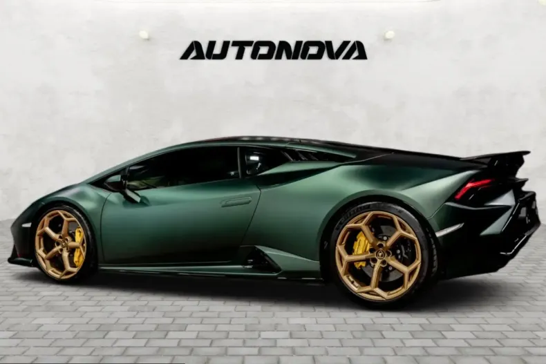 Lamborghini Huracán din 2024 cu 12.800 km - oferta LAM241627 - foto 2