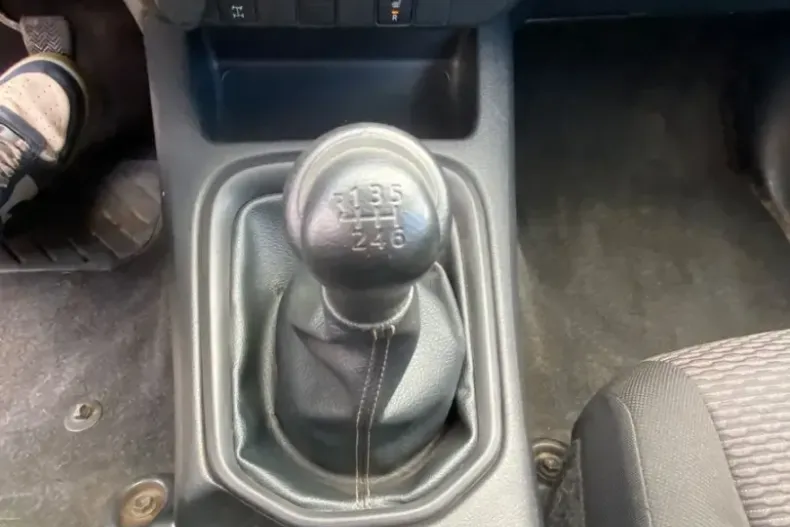 Toyota Hilux din 2021 cu 47.000 km - oferta TOY241628 - foto 14