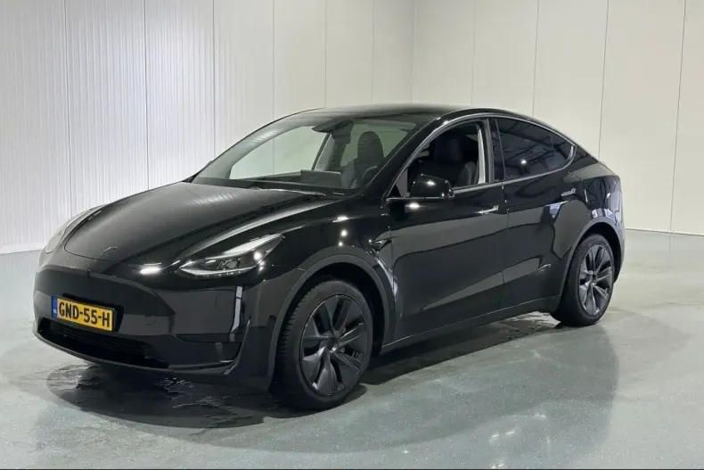 Tesla Model Y din 2024 cu 52.899 km - oferta TES241634 - foto 1