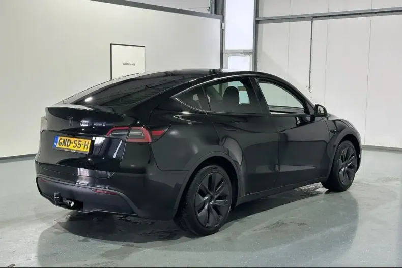 Tesla Model Y din 2024 cu 52.899 km - oferta TES241634 - foto 2