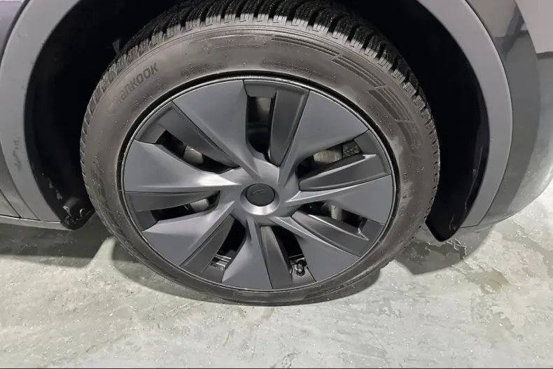 Tesla Model Y din 2024 cu 52.899 km - oferta TES241634 - foto 4