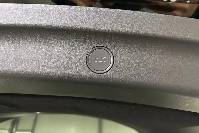 Tesla Model Y din 2024 cu 52.899 km - oferta TES241634 - foto 18