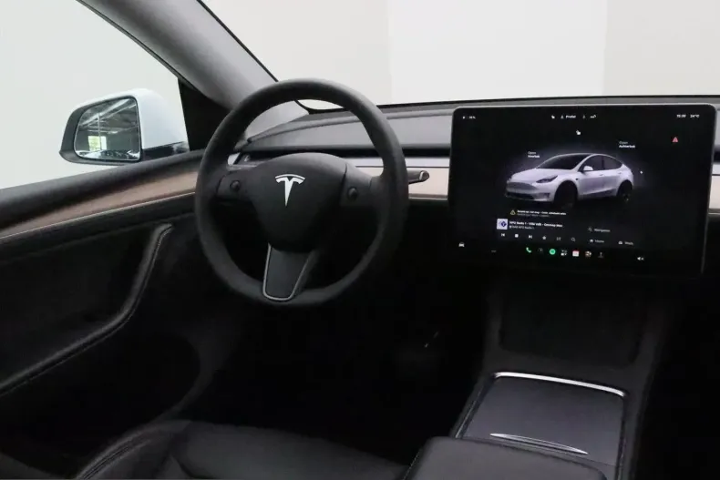 Tesla Model Y din 2024 cu 51.890 km - oferta TES241637 - foto 7