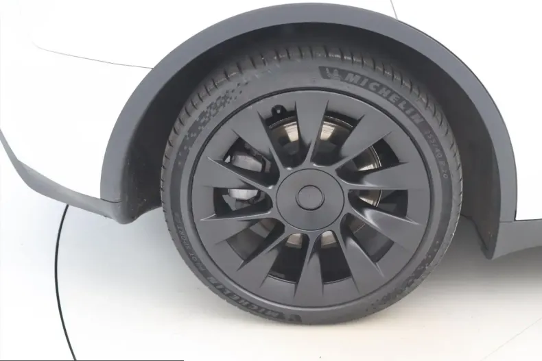 Tesla Model Y din 2024 cu 51.890 km - oferta TES241637 - foto 8