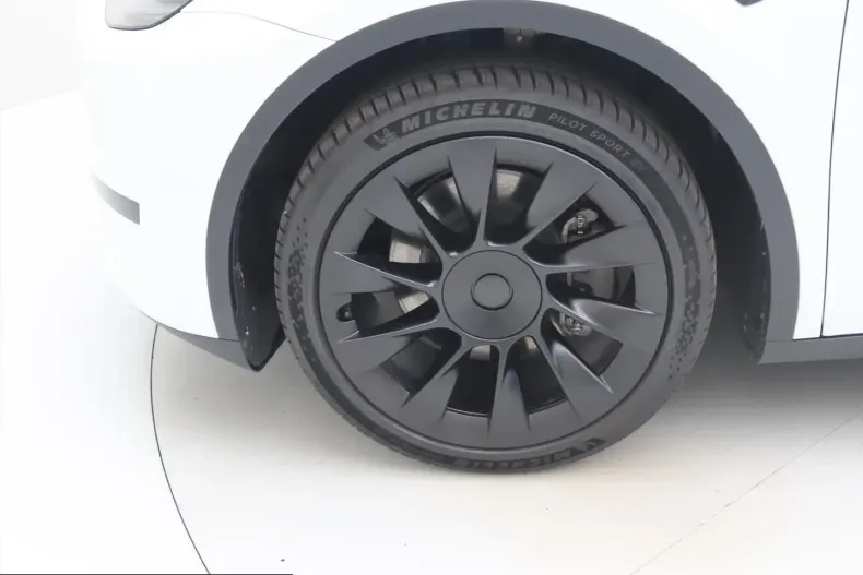 Tesla Model Y din 2024 cu 51.890 km - oferta TES241637 - foto 10