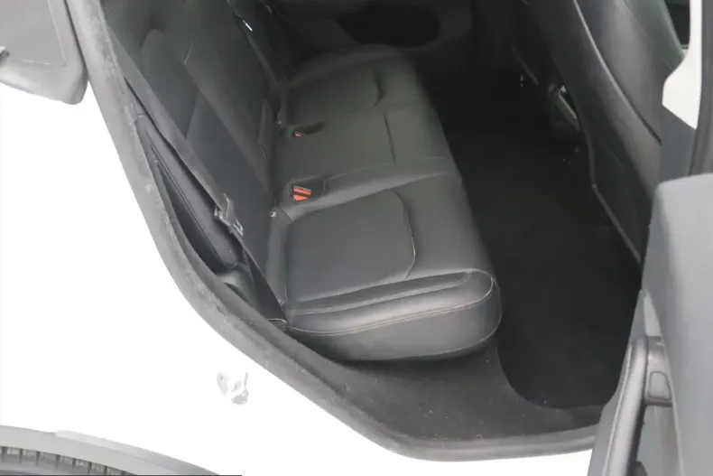 Tesla Model Y din 2024 cu 51.890 km - oferta TES241637 - foto 13