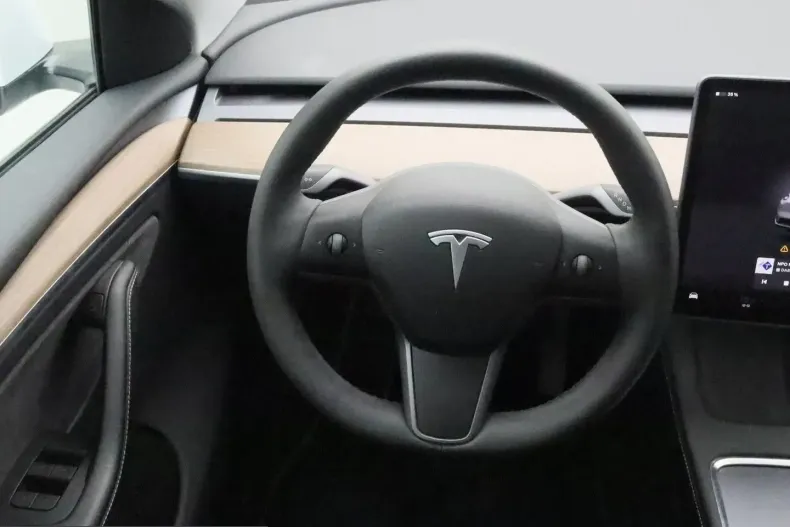 Tesla Model Y din 2024 cu 51.890 km - oferta TES241637 - foto 18